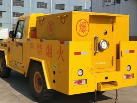 吉州凯龙爆破器材运输车：保障爆破任务的安全运行